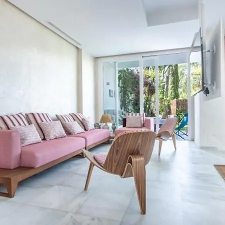 9 Rio Playa شقة